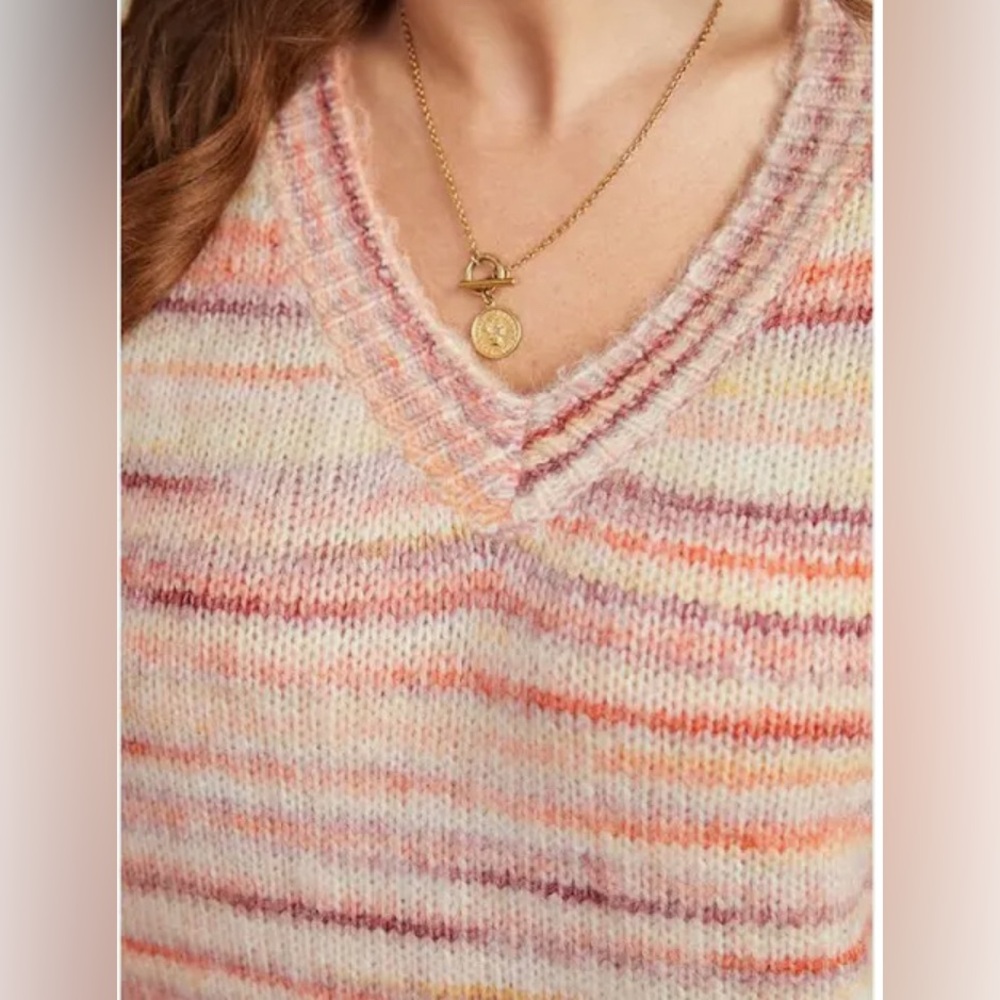 🌸.    #1157-13.  Bloomchic sweater - Picture 4 of 5